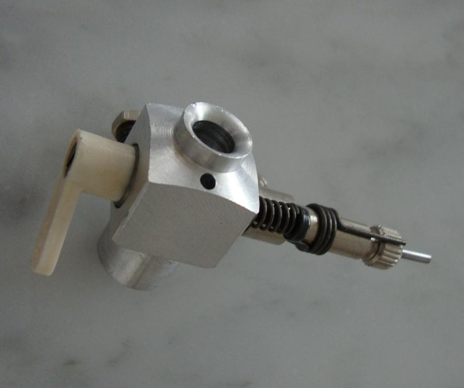 MVVS 2.5cc (.15cid) R/C Carburetor