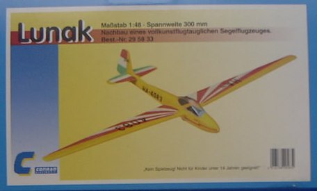 Puma-HC LF-107 Lunak 1/48 Scale Plastic Kit
