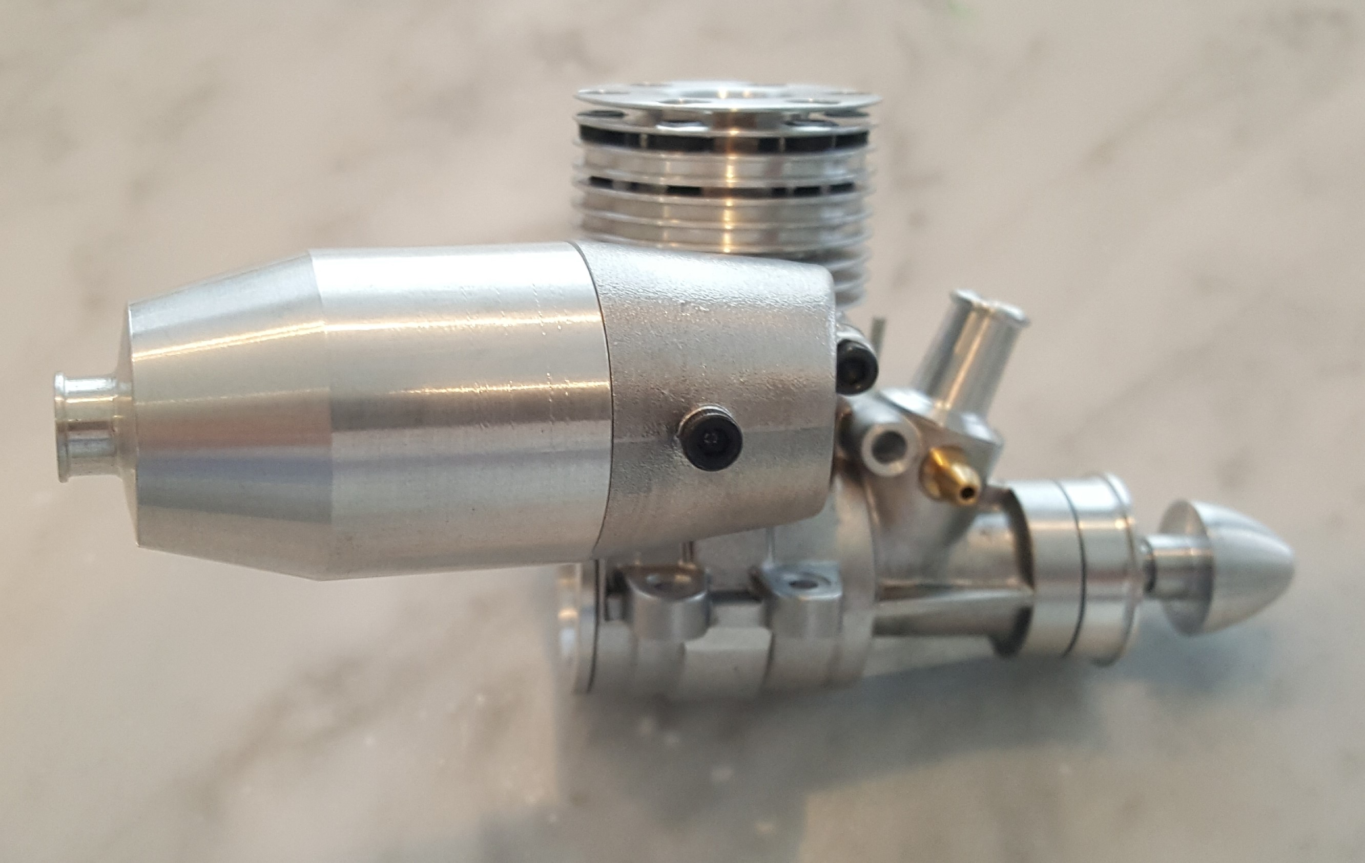 (image for) Fora 3.5cc Glow F2B Competition Engine w/muffler