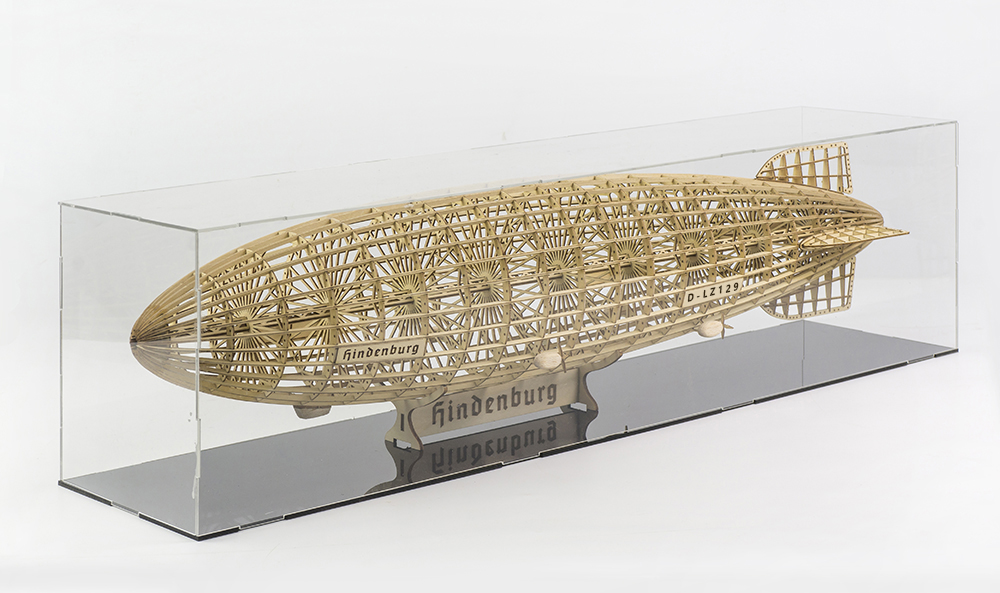 AEO-HC HINDENBURG (ZEPPELIN) 1:408 LASER CUT KIT W/COVER VS33 - Click Image to Close