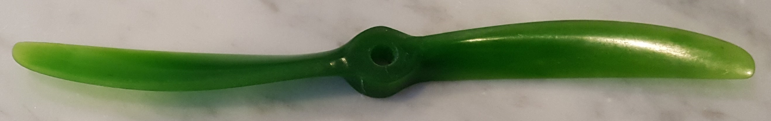 (image for) Fora F/G Propeller for 2.5cc Diesel engine-Green 7.25 x 5.7"